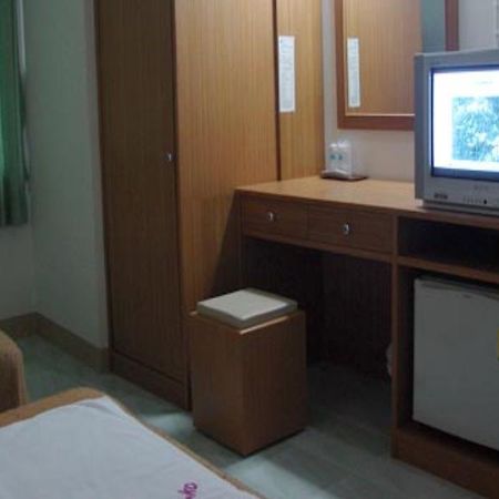 Chongko Guesthouse Patong Экстерьер фото